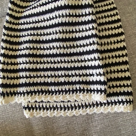 VERONICA BEARD Arzoo Cropped Crochet Cotton Knit Off White & Black Pants Medium - Picture 5 of 10